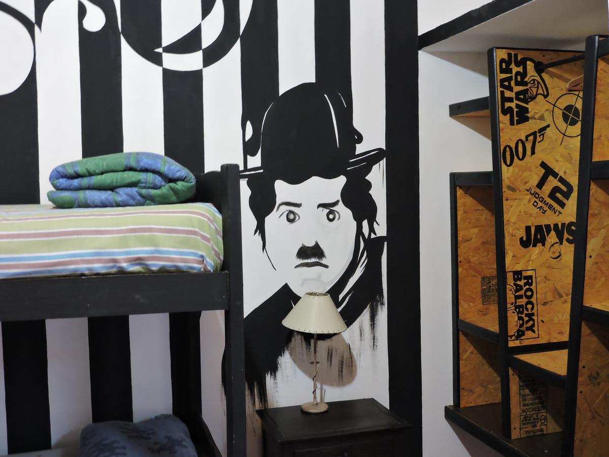 מר דל פלאטה Carrusel Art-Hostel מראה חיצוני תמונה